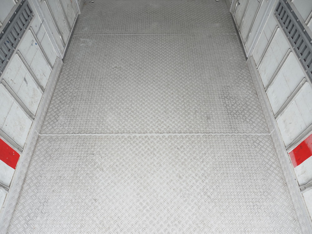 いすゞ エルフ 冷凍バン 小型 TPG-NLR85AN 年式 H29[写真17]