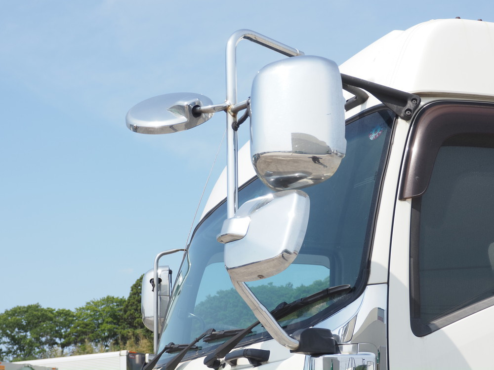 いすゞ ギガ ウイング車 大型 QKG-CYJ77B 年式 H29[写真09]