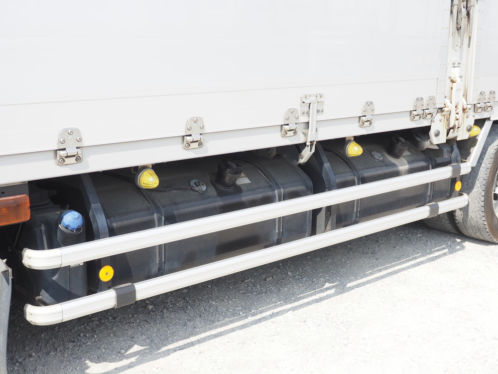 いすゞ ギガ ウイング車 大型 QKG-CYJ77B 年式 H29[写真17]