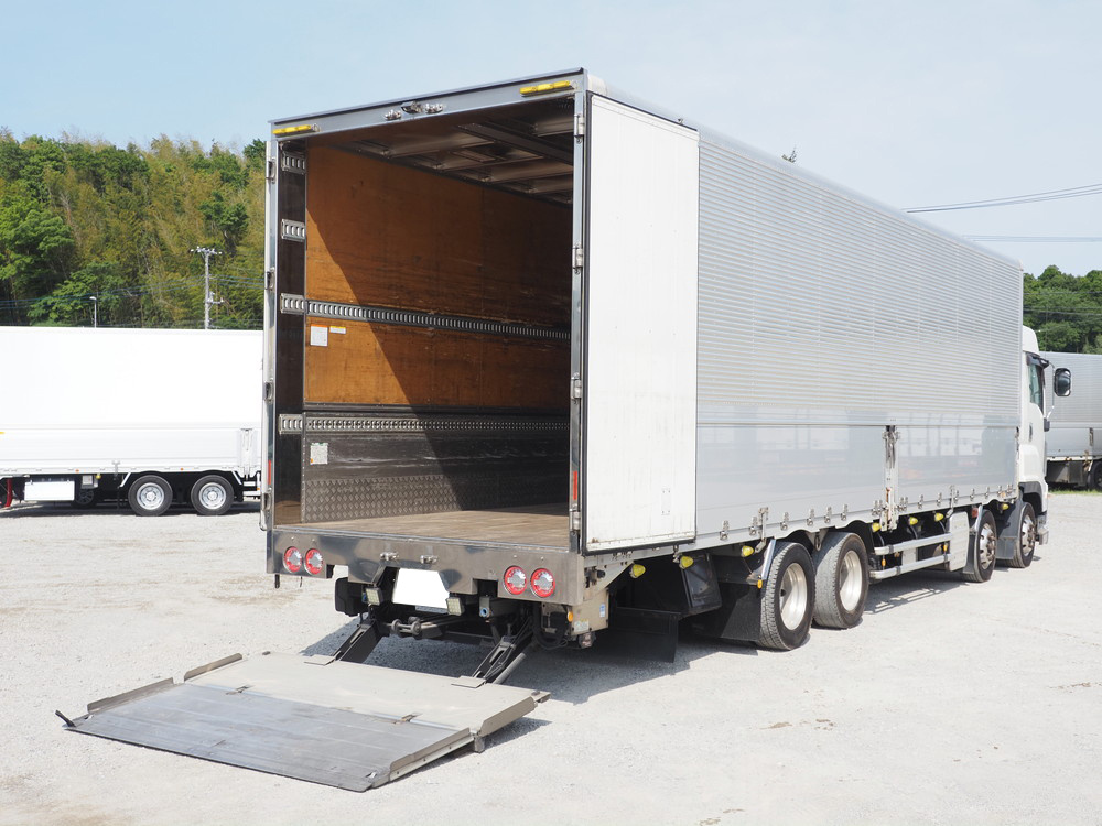 いすゞ ギガ ウイング車 大型 QKG-CYJ77B 年式 H29[写真32]