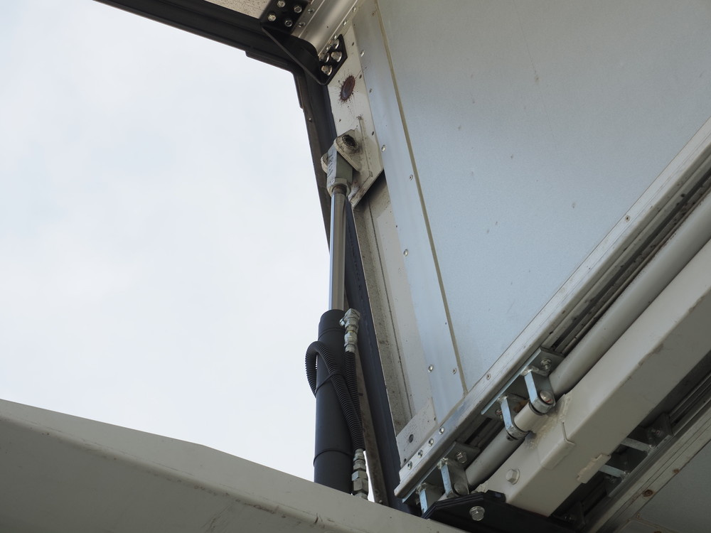 三菱ふそう スーパーグレート ウイング車 大型 2PG-FS74HZ 年式 H30[写真12]