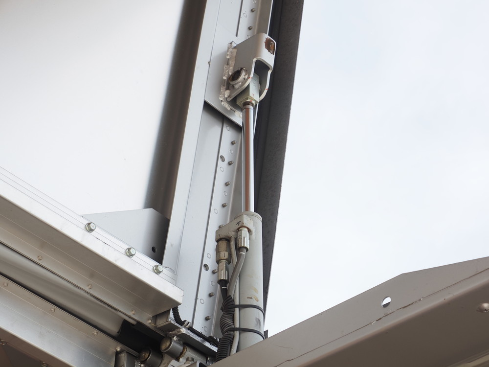 いすゞ エルフ ウイング車 小型 TKG-NPR85AN 年式 H24[写真15]