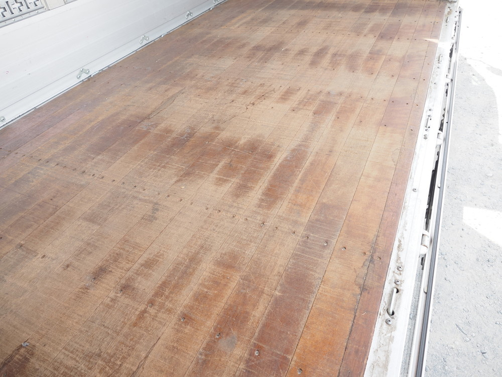 いすゞ エルフ ウイング車 小型 TKG-NPR85AN 年式 H24[写真19]