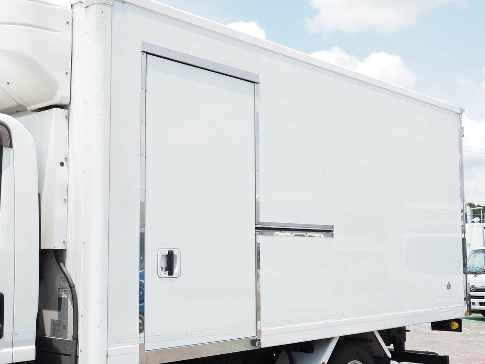 いすゞ エルフ 冷凍バン 小型 TRG-NPR85AN 年式 R1[写真11]