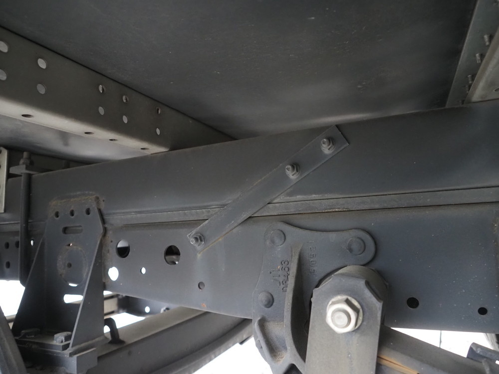 いすゞ エルフ バン車 小型 TPG-NMR85AN 年式 H27[写真28]