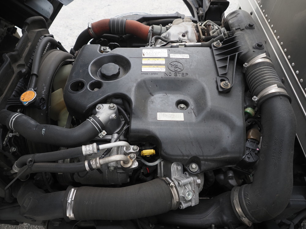 いすゞ エルフ バン車 小型 TPG-NMR85AN 年式 H27[写真31]