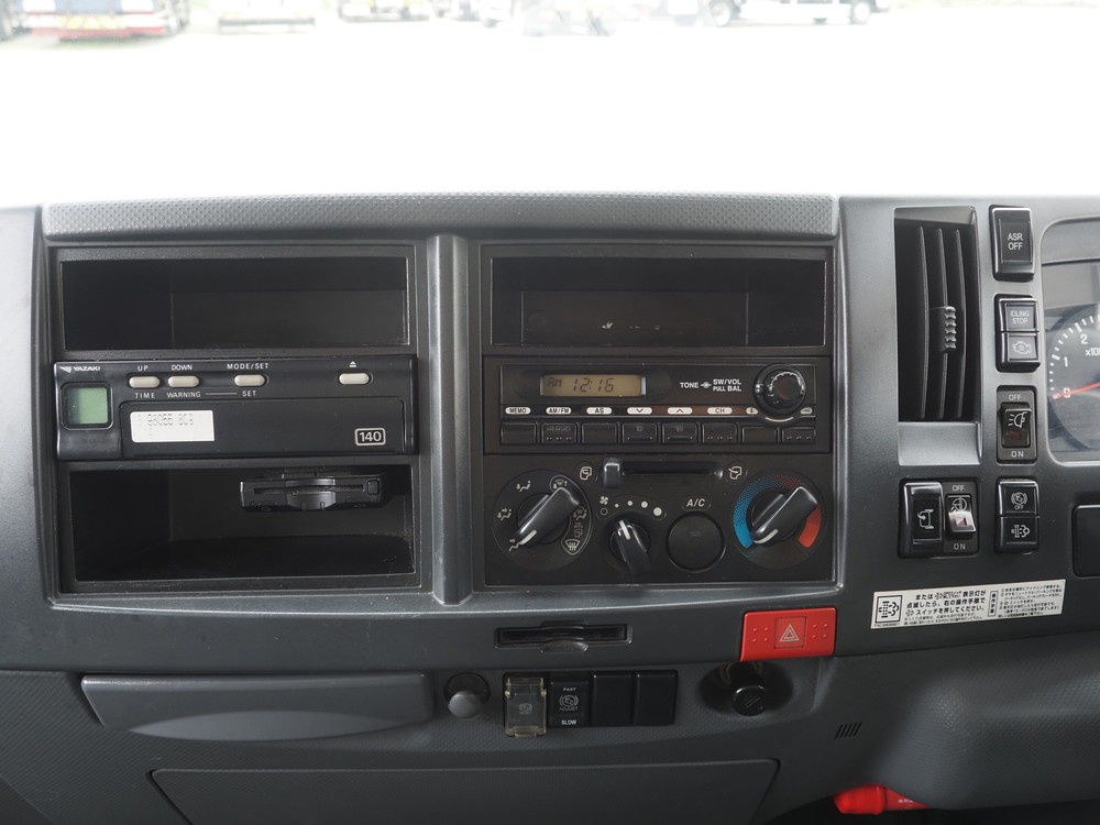 いすゞ エルフ バン車 小型 TKG-NPR85AN 年式 H25[写真23]