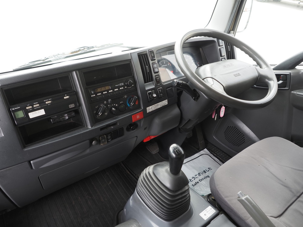 いすゞ エルフ バン車 小型 TKG-NPR85AN 年式 H25[写真21]