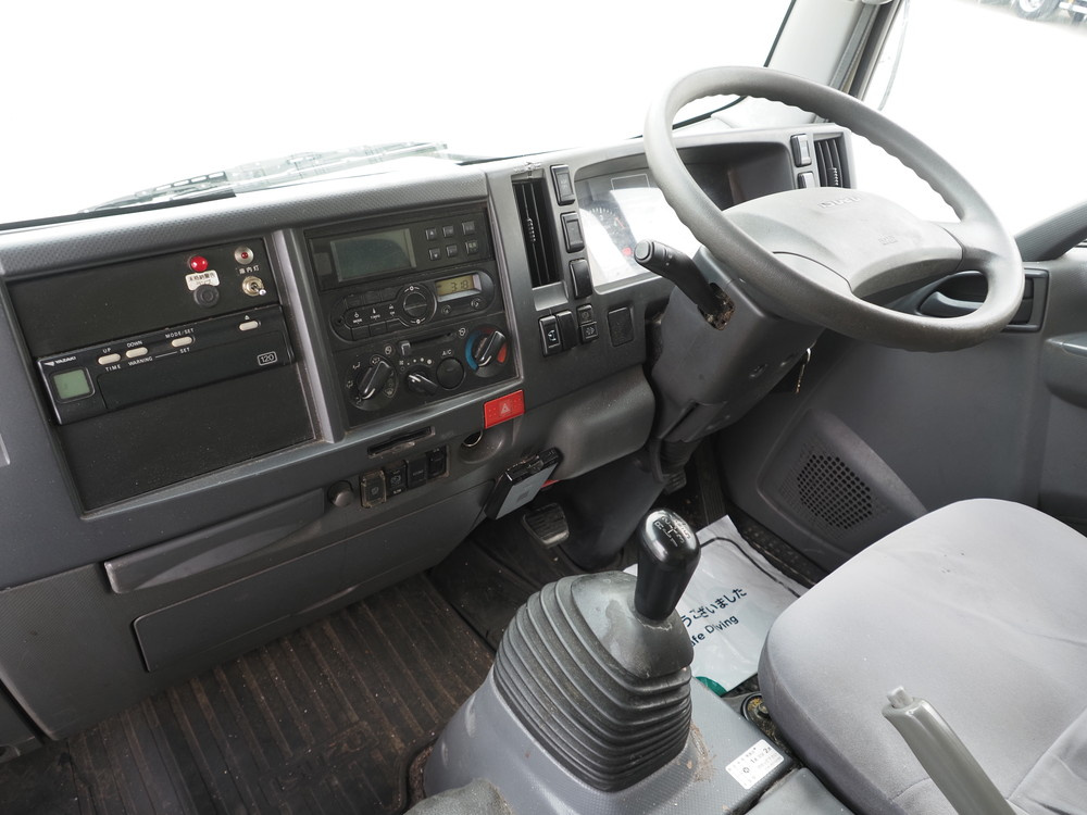 いすゞ エルフ 冷凍バン 小型 TPG-NPR85AN 年式 H28[写真23]