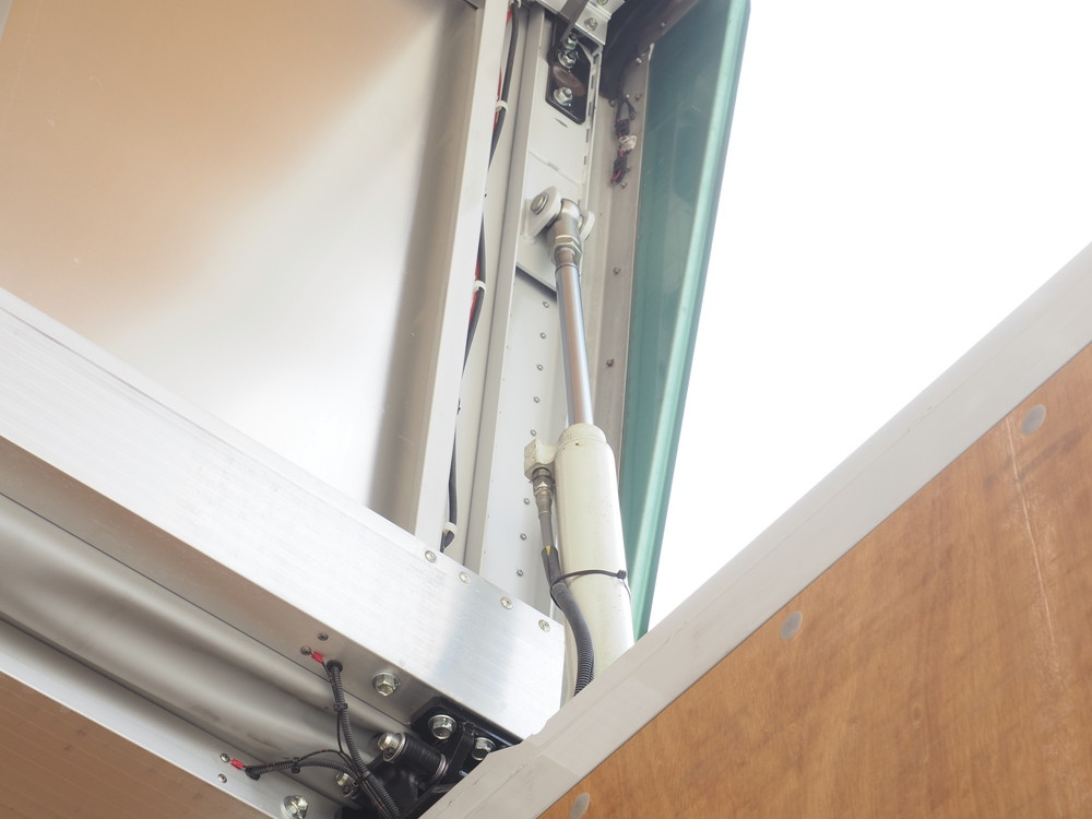 日野 プロフィア ウイング車 大型 2DG-FW1AHG 年式 H30[写真13]