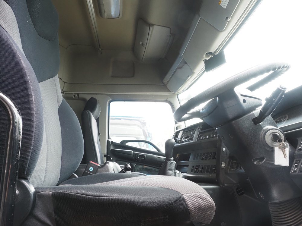 日野 プロフィア ウイング車 大型 QKG-FW1EXBG 年式 H24[写真28]