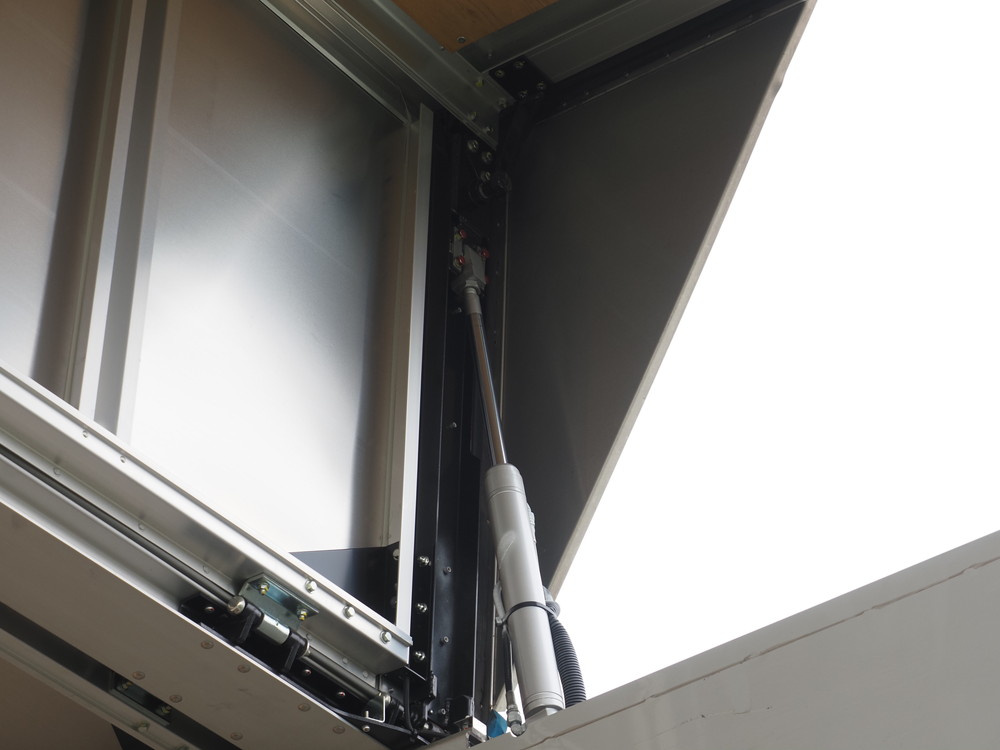 日野 プロフィア ウイング車 大型 2DG-FW1AHG 年式 R3[写真10]