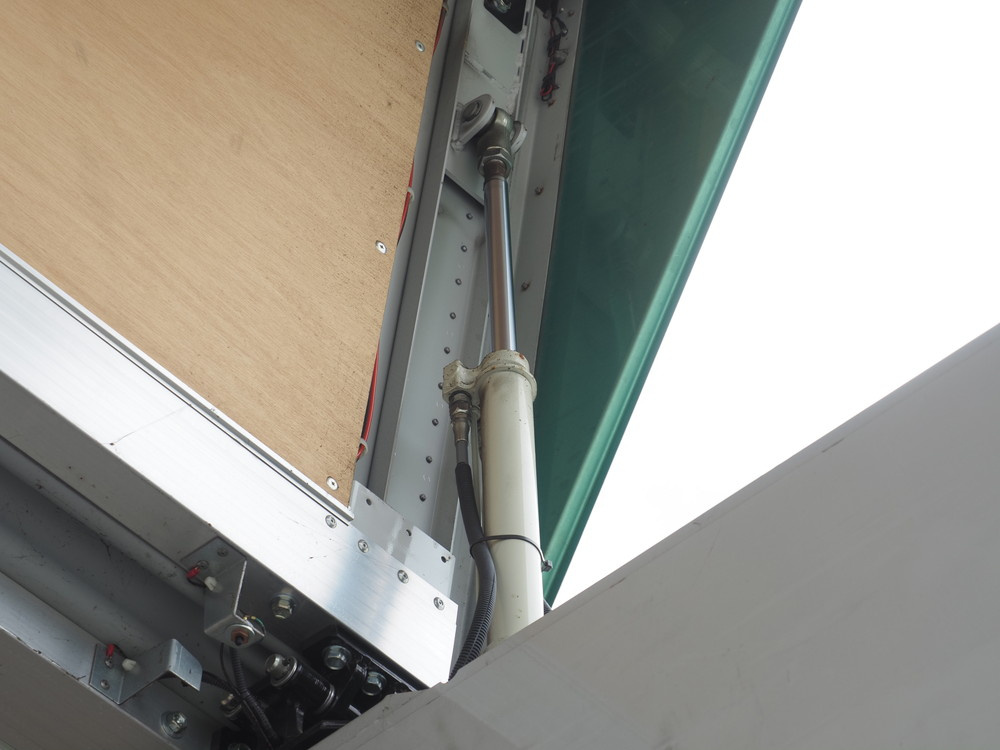 日野 レンジャー ウイング車 中型 2PG-FD2ABG 年式 H30[写真10]