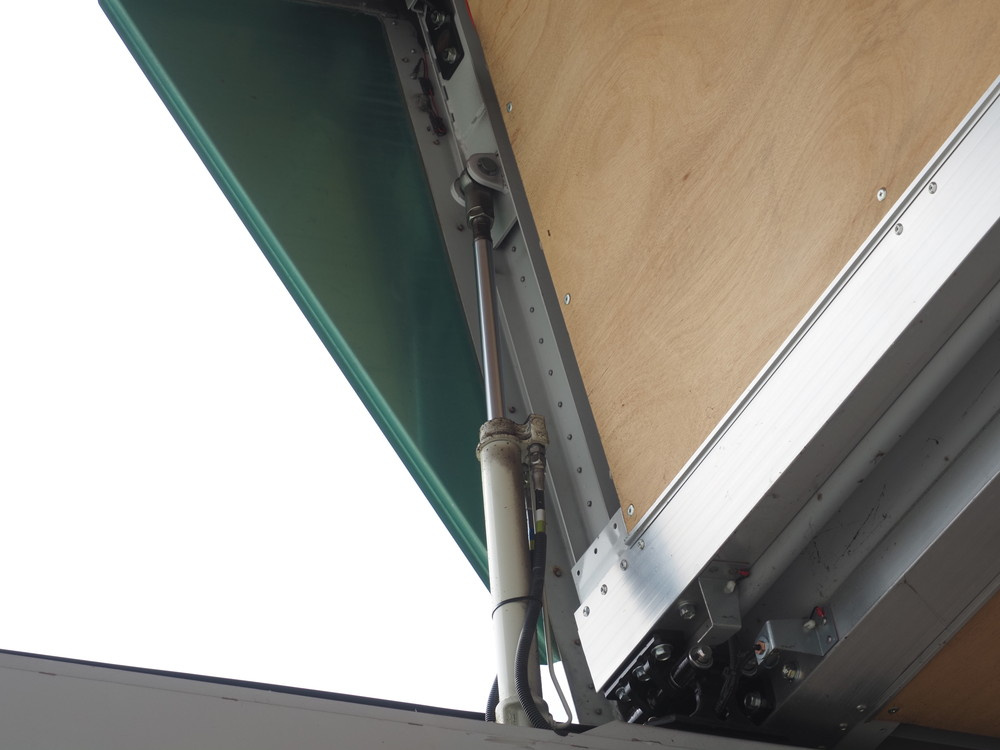 日野 レンジャー ウイング車 中型 2PG-FD2ABG 年式 H30[写真15]