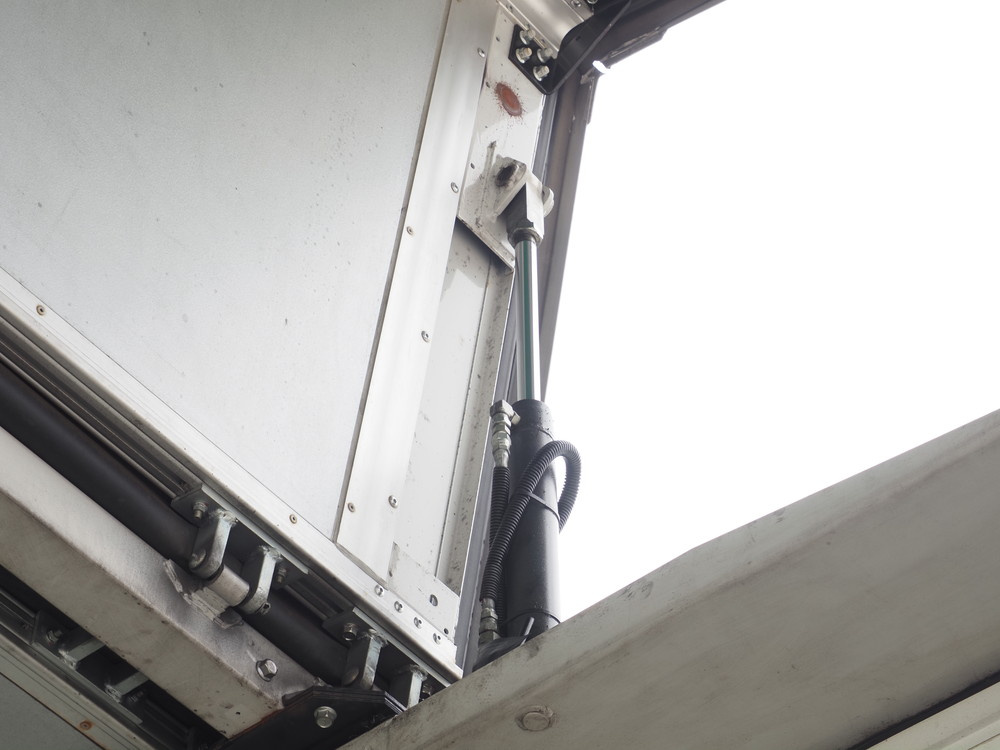 三菱ふそう スーパーグレート ウイング車 大型 QKG-FS54VZ 年式 H26[写真21]