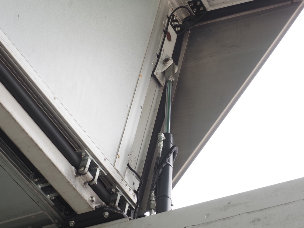 三菱ふそう スーパーグレート ウイング車 大型 QKG-FS54VZ 年式 H26[写真13]