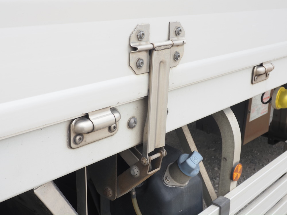 三菱ふそう スーパーグレート ウイング車 大型 QKG-FS54VZ 年式 H26[写真08]