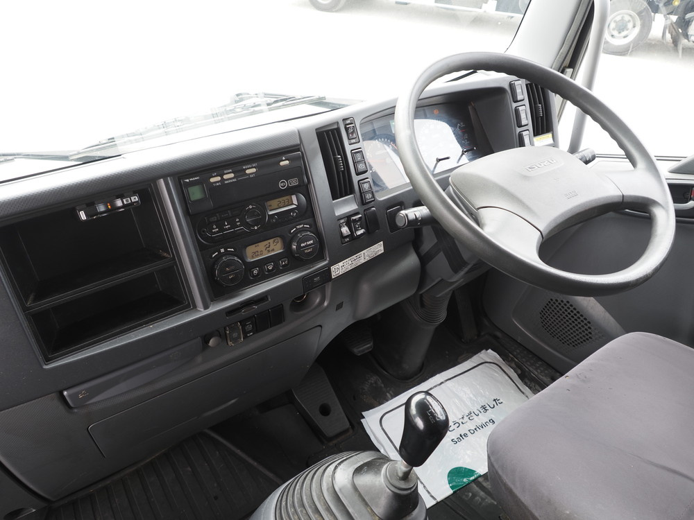 いすゞ フォワード ウイング車 中型 TKG-FRR90T2 年式 H27[写真25]