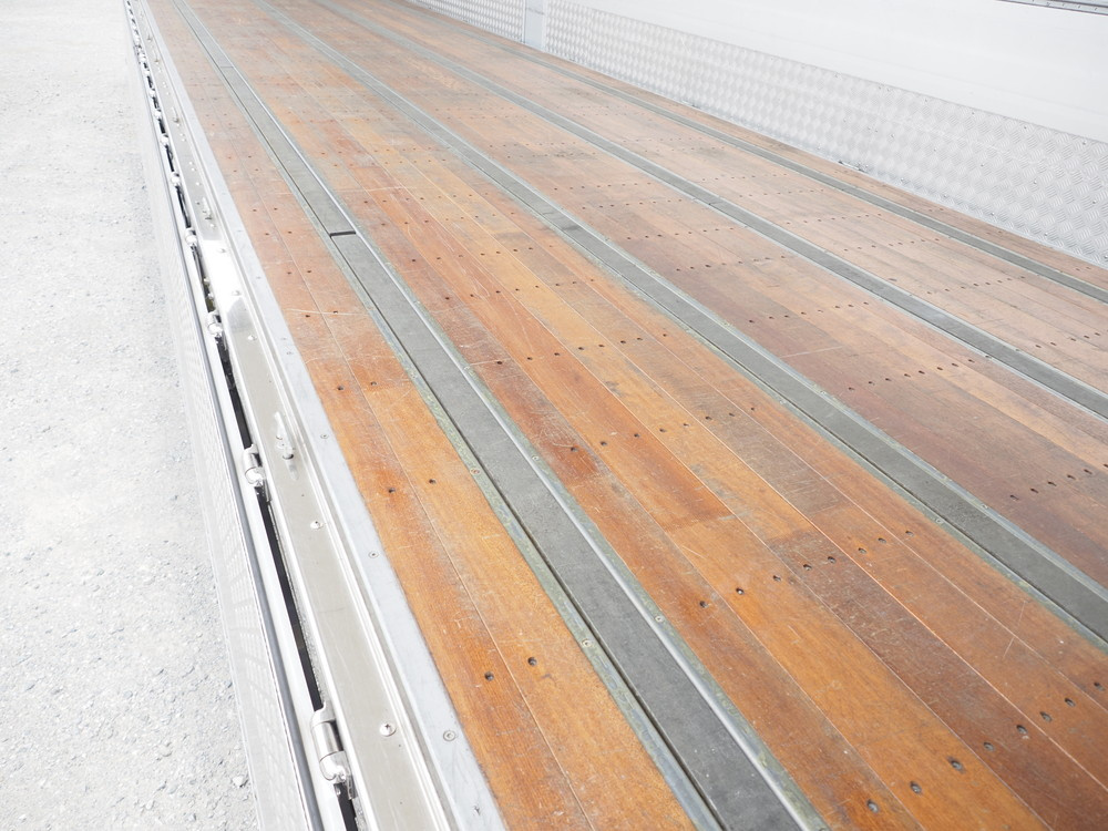 日野 プロフィア ウイング車 大型 2DG-FR1AHG 年式 H29[写真24]