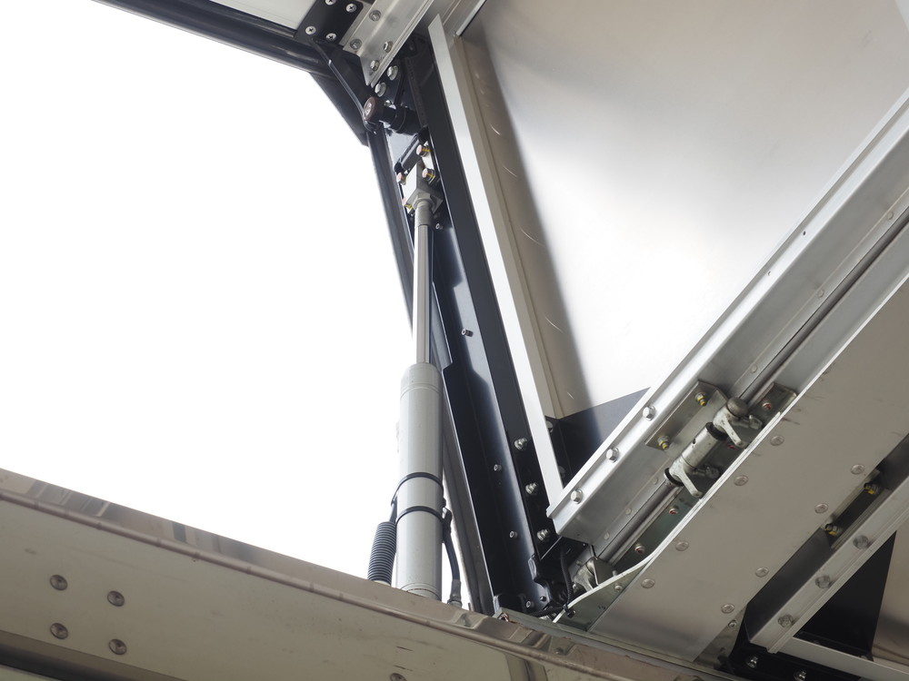 日野 プロフィア ウイング車 大型 2DG-FR1AHG 年式 H29[写真13]