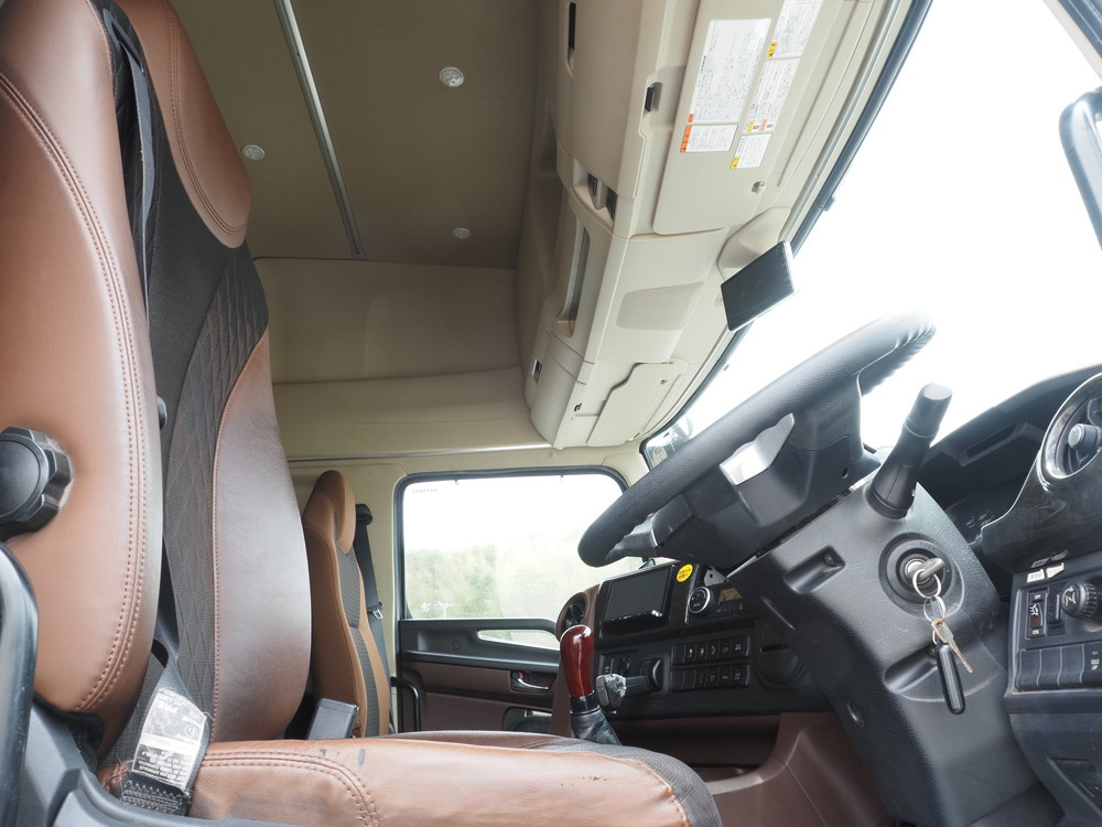 日野 プロフィア ウイング車 大型 2DG-FR1AHG 年式 H29[写真31]