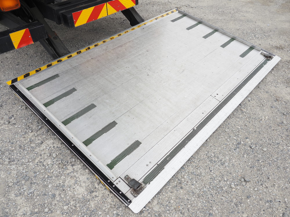 三菱ふそう スーパーグレート ウイング車 大型 LKG-FS54VZ 年式 H23[写真27]