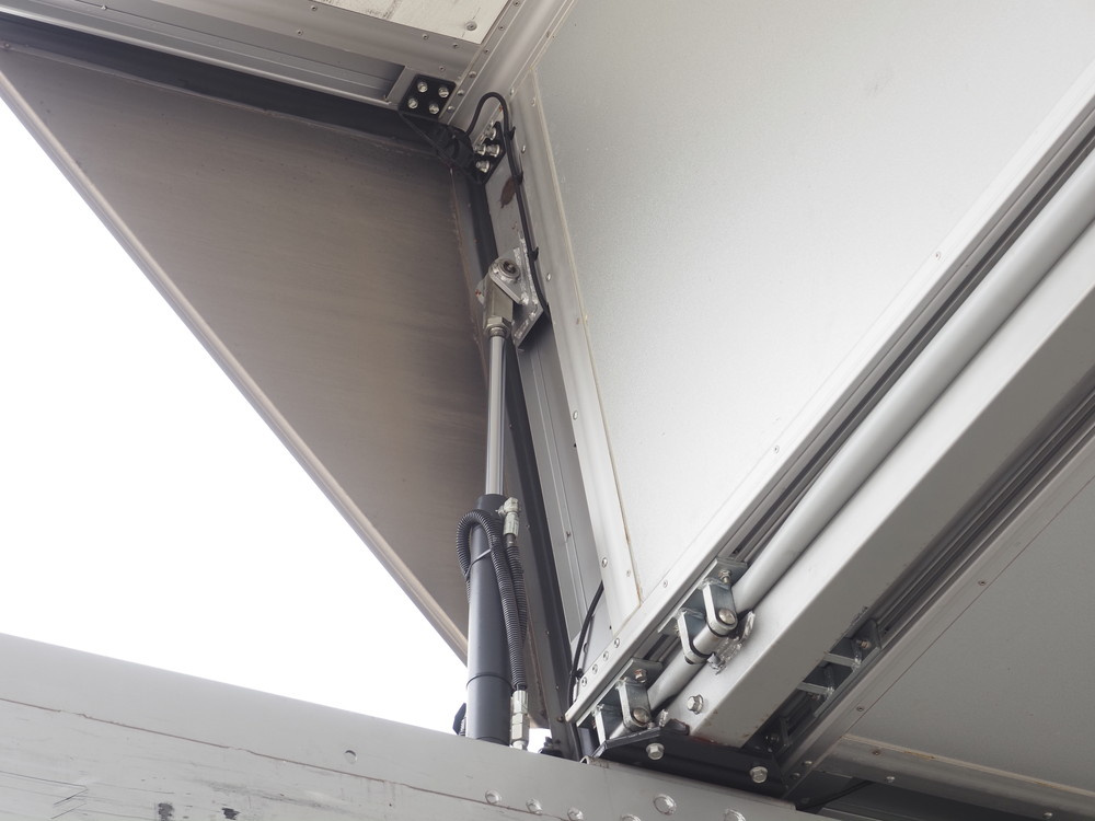 三菱ふそう スーパーグレート ウイング車 大型 LKG-FS54VZ 年式 H23[写真17]