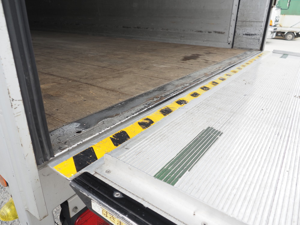 三菱ふそう スーパーグレート ウイング車 大型 LKG-FS54VZ 年式 H23[写真28]