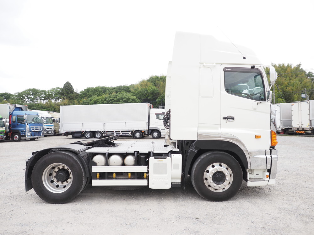 日野 プロフィア トラクタ 大型 QKG-SH1EDAG 年式 H26[写真09]