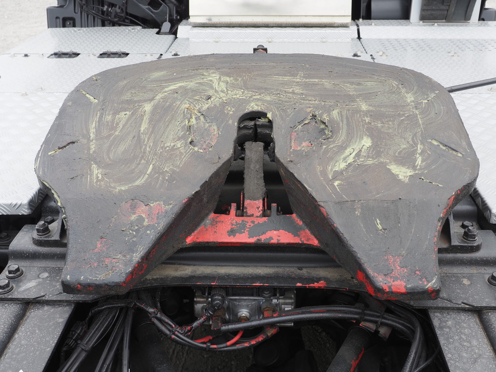 日野 プロフィア トラクタ 大型 QKG-SH1EDAG 年式 H26[写真12]