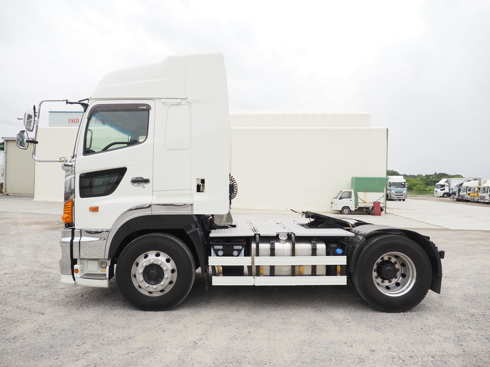 日野 プロフィア トラクタ 大型 QKG-SH1EDAG 年式 H26[写真10]