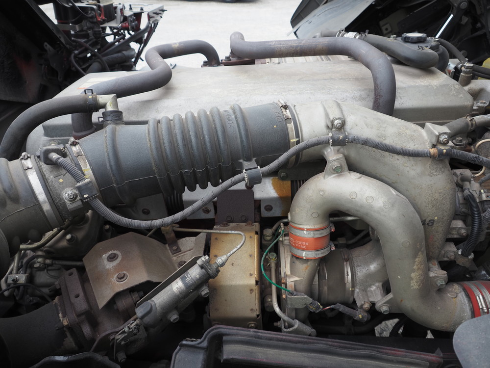 日野 プロフィア トラクタ 大型 QKG-SH1EDAG 年式 H26[写真38]