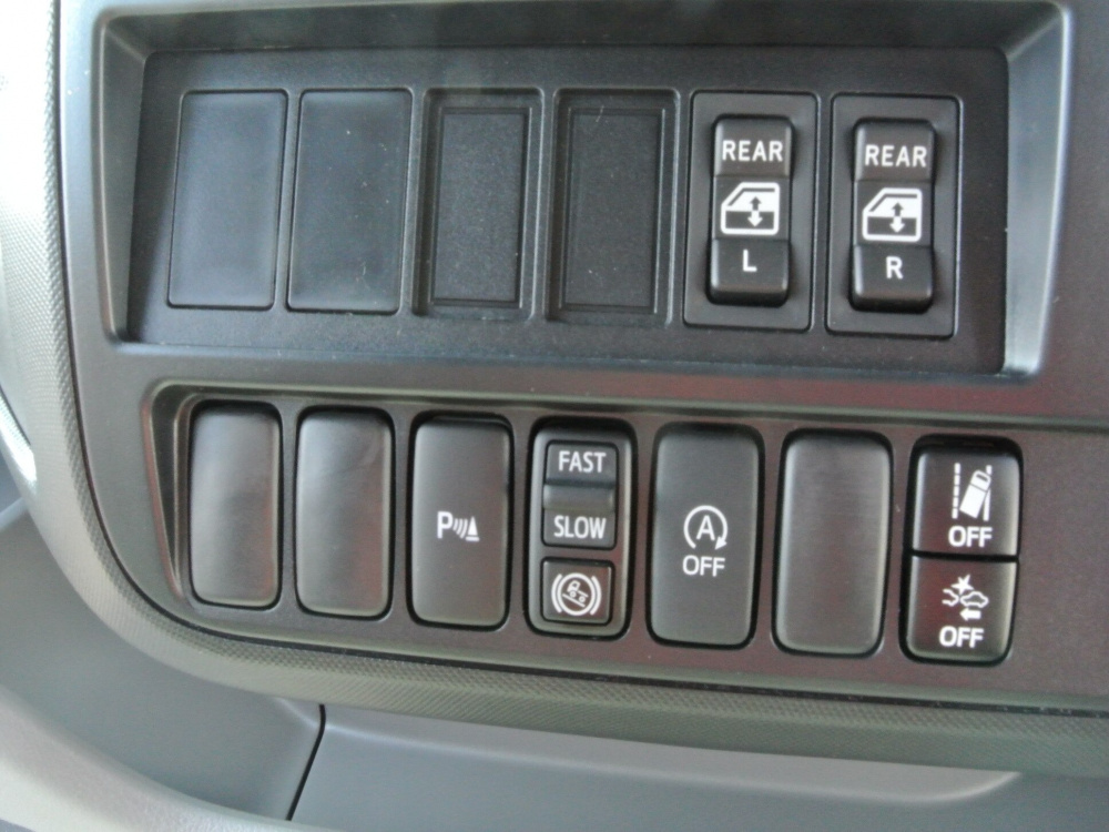 日野 デュトロ Wキャブ 小型 2RG-XZU710M 年式 R5[写真20]