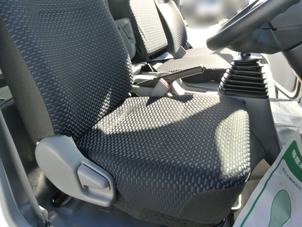 日野 デュトロ Wキャブ 小型 2RG-XZU710M 年式 R5[写真13]