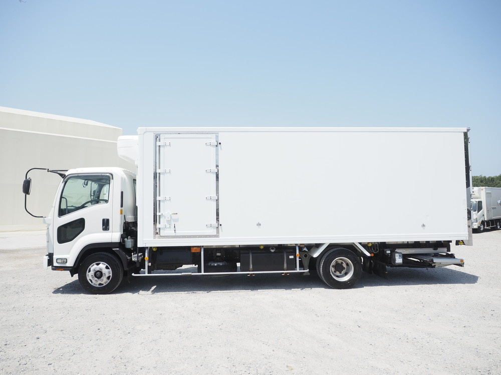 いすゞ フォワード 冷凍バン 中型 PKG-FRR90T2 年式 H22[写真12]