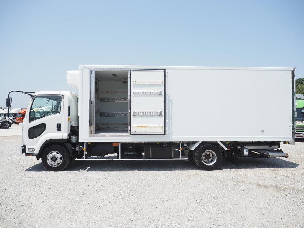 いすゞ フォワード 冷凍バン 中型 PKG-FRR90T2 年式 H22[写真14]