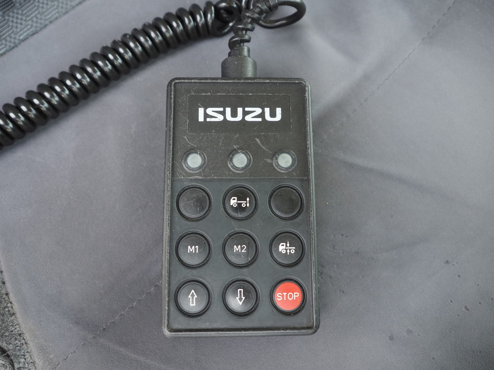 いすゞ フォワード 冷凍バン 中型 PKG-FRR90T2 年式 H22[写真29]