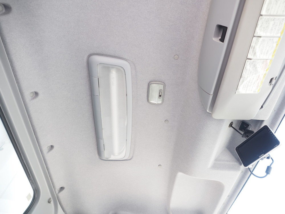 いすゞ フォワード 冷凍バン 中型 PKG-FRR90T2 年式 H22[写真30]