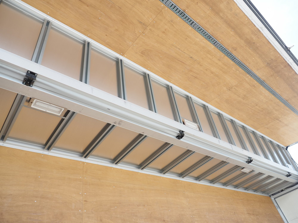 日野 プロフィア ウイング車 大型 QPG-FW1EXEG 年式 H29[写真17]