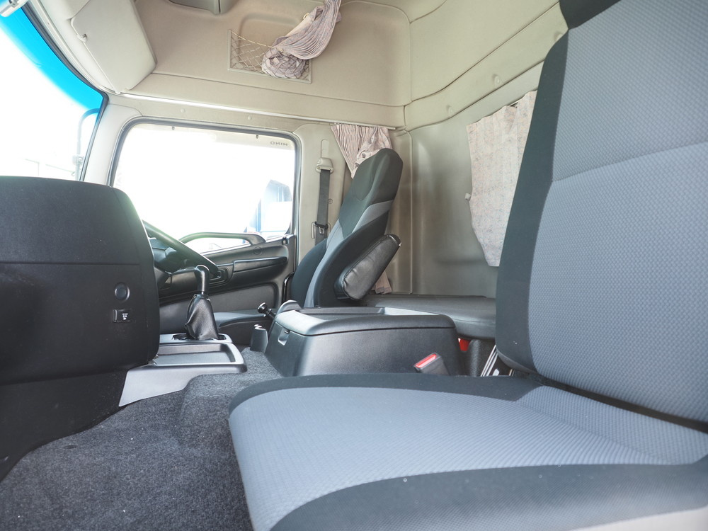 日野 プロフィア ウイング車 大型 QPG-FW1EXEG 年式 H29[写真32]