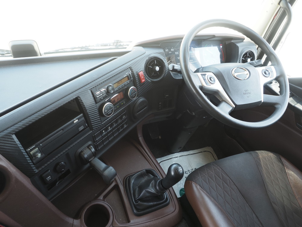 日野 プロフィア ウイング車 大型 2DG-FW1AHG 年式 R2[写真37]