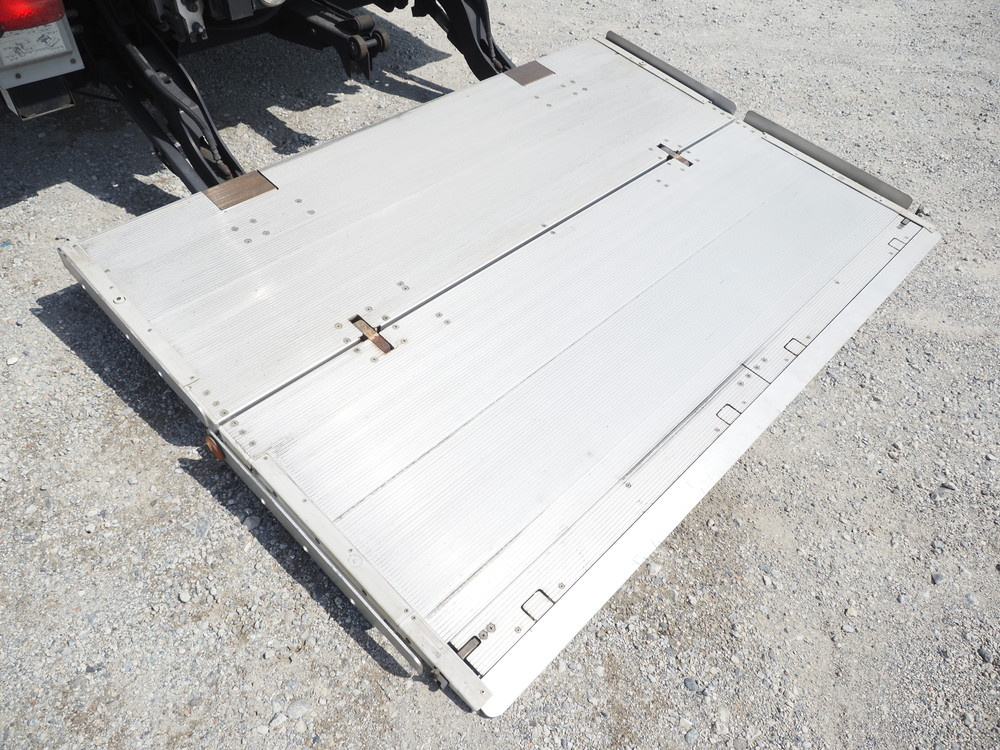 日野 レンジャープロ 冷凍バン 中型 TKG-FC9JKAG 年式 H26[写真15]