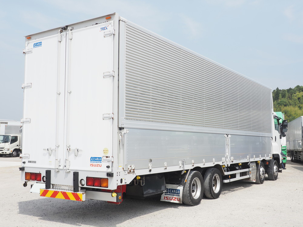 いすゞ ギガ ウイング車 大型 QKG-CYJ77B 年式 H28[写真05]