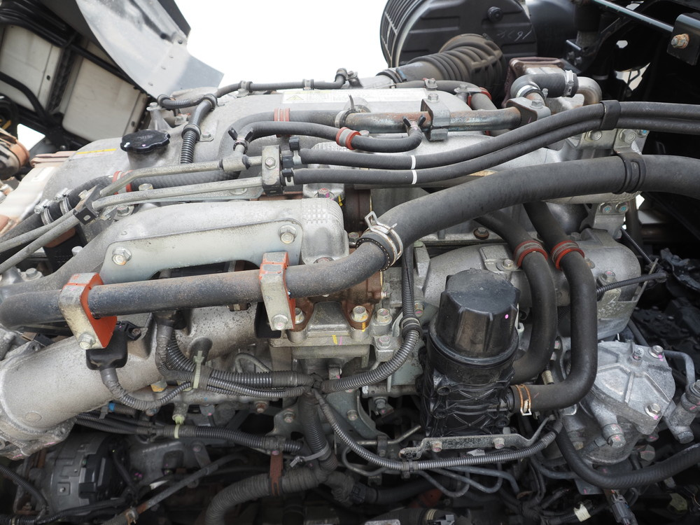 いすゞ ギガ ウイング車 大型 QKG-CYJ77B 年式 H28[写真46]