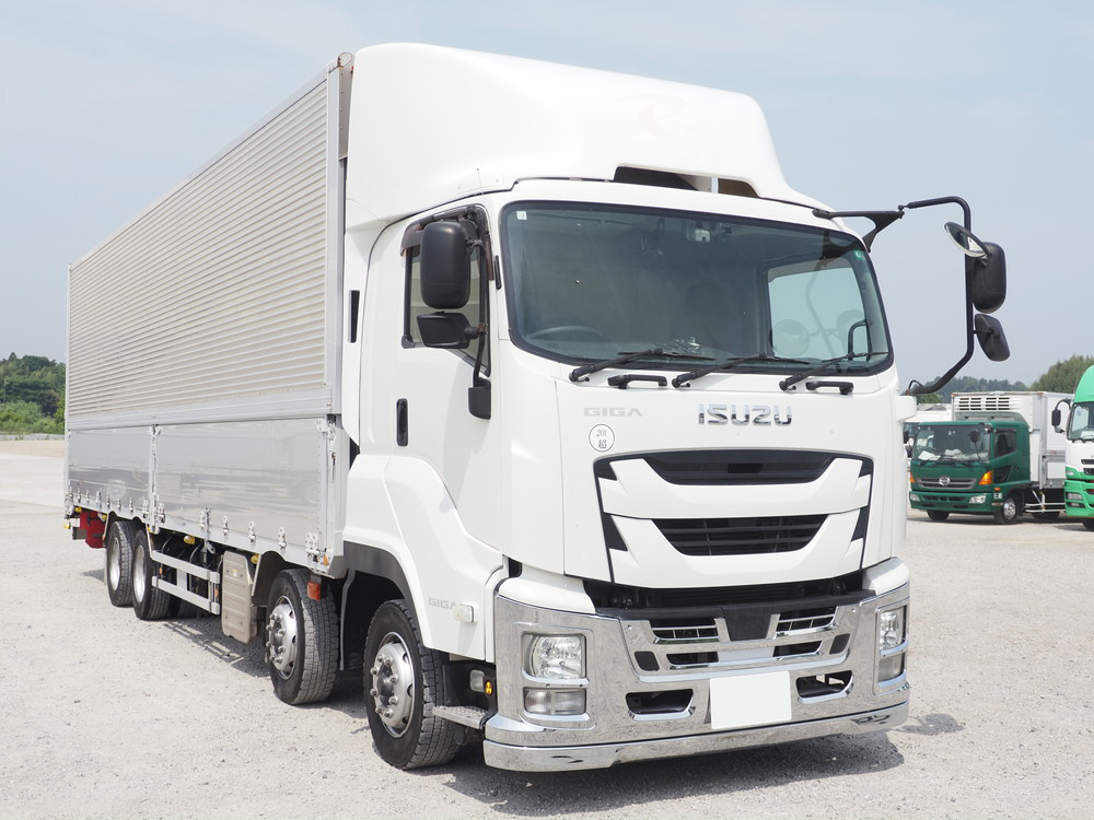 いすゞ ギガ ウイング車 大型 QKG-CYJ77B 年式 H28[写真04]