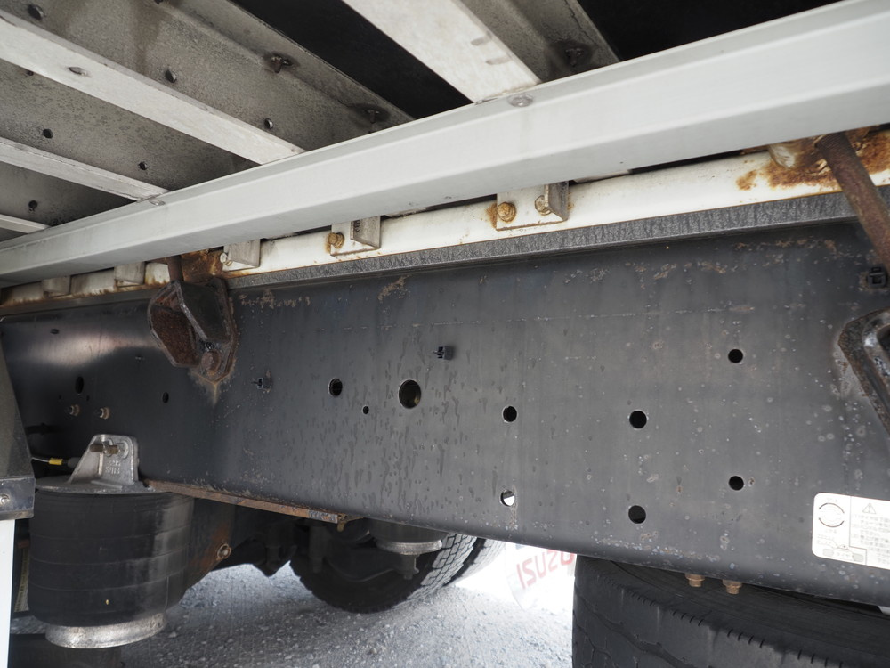 いすゞ ギガ ウイング車 大型 QKG-CYJ77B 年式 H28[写真41]