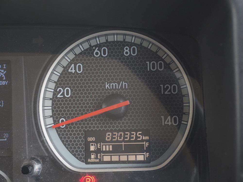 いすゞ ギガ ウイング車 大型 QKG-CYJ77B 年式 H28[写真39]