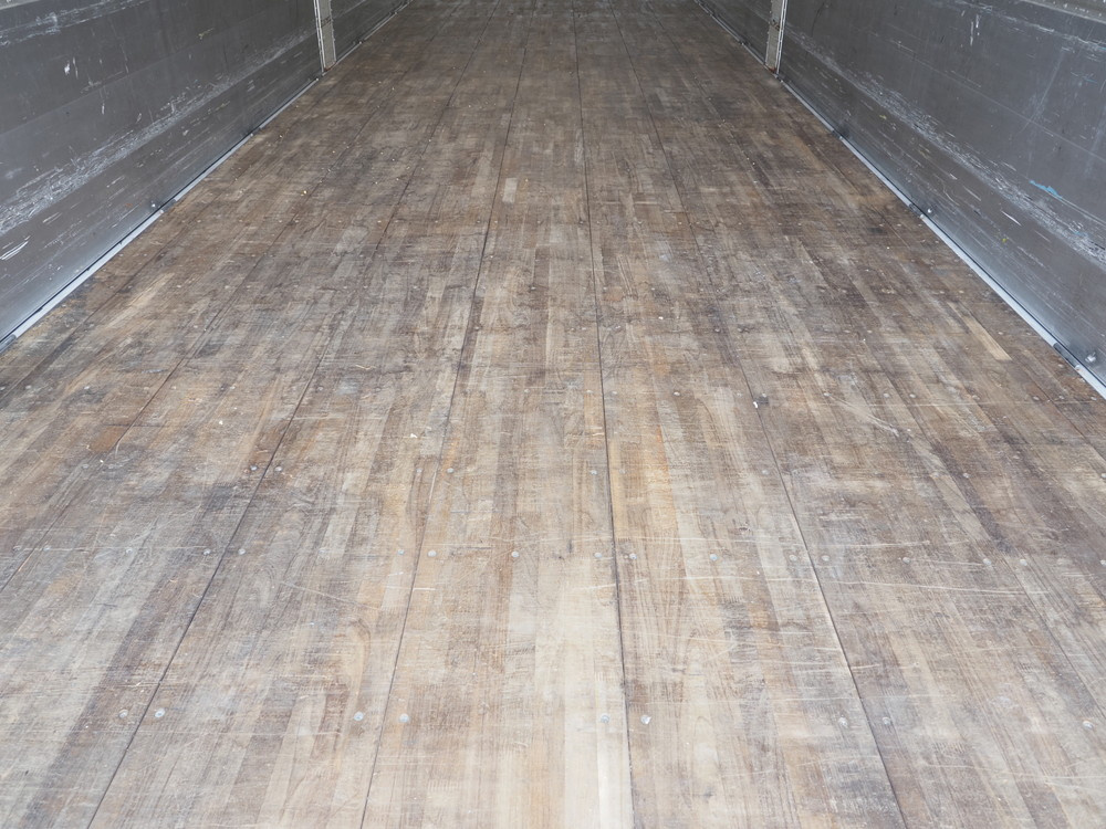 いすゞ ギガ ウイング車 大型 QKG-CYJ77B 年式 H28[写真27]