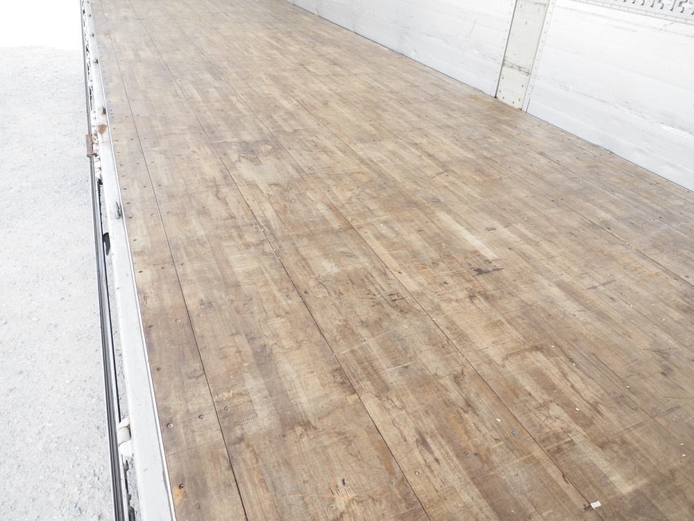 いすゞ ギガ ウイング車 大型 QKG-CYJ77B 年式 H28[写真23]