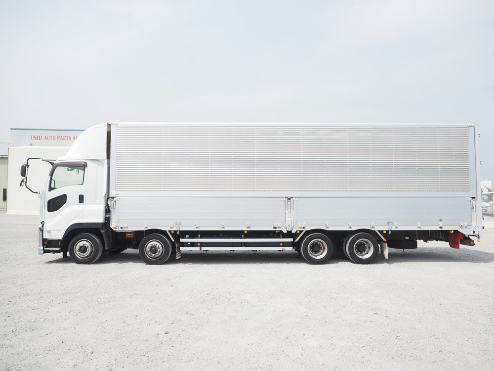 いすゞ ギガ ウイング車 大型 QKG-CYJ77B 年式 H28[写真14]